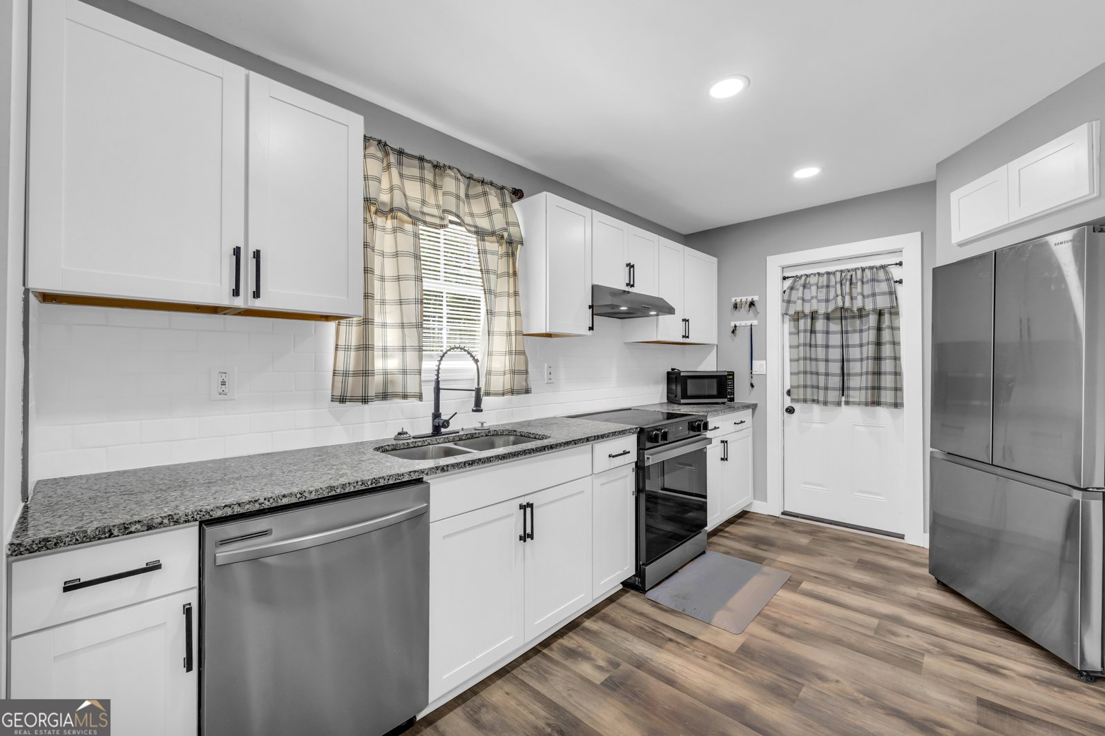1660 Rose Garden Lane Loganville - 4