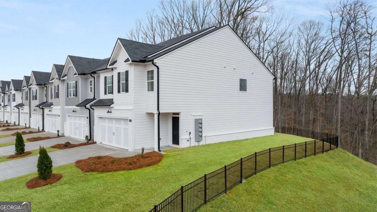 322 Sound Circle Stockbridge - 2