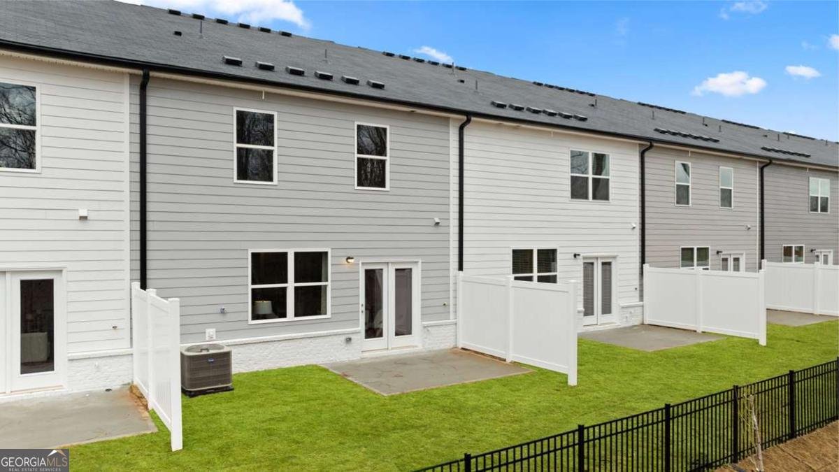 322 Sound Circle Stockbridge - 60