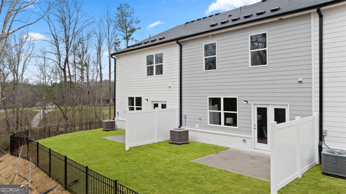 322 Sound Circle Stockbridge - 61