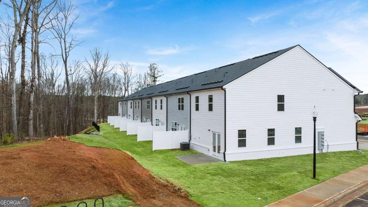 322 Sound Circle Stockbridge - 80