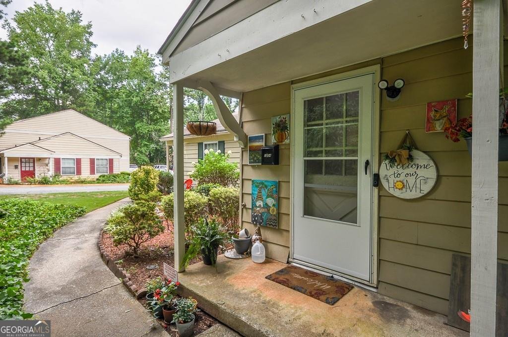 1304 Old Coach Road Marietta - 1