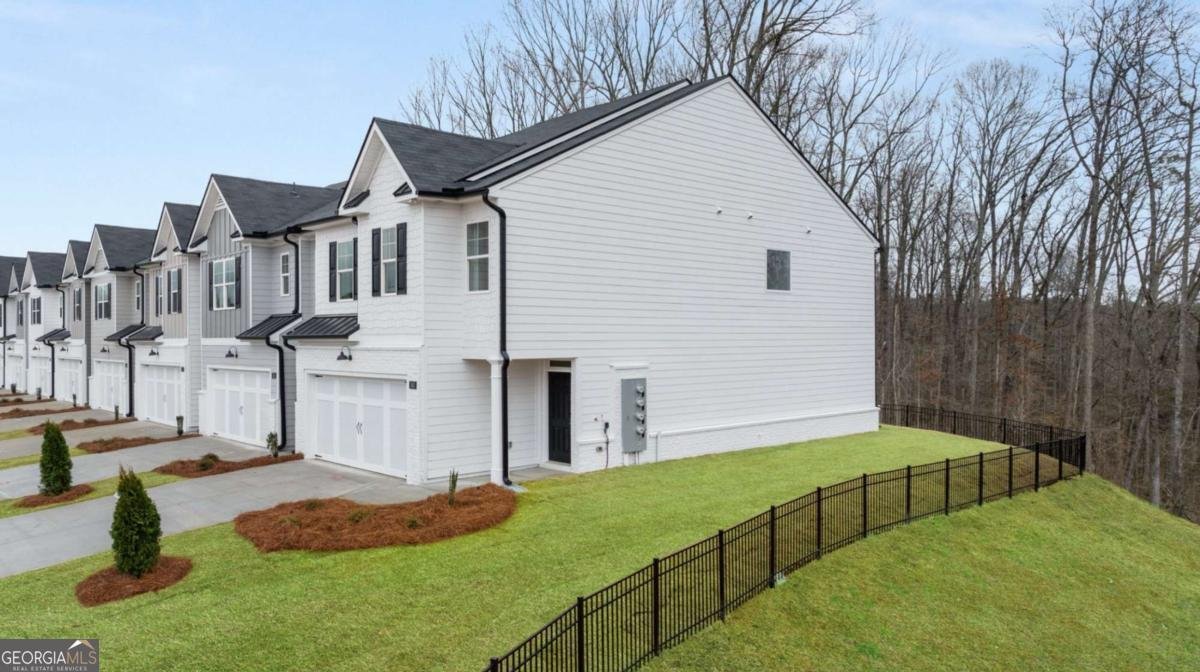 326 Sound Circle Stockbridge - 2