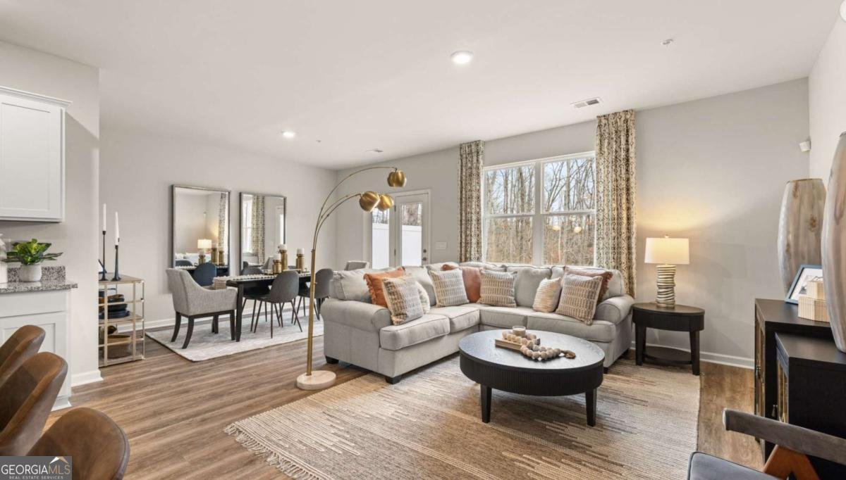 326 Sound Circle Stockbridge - 22