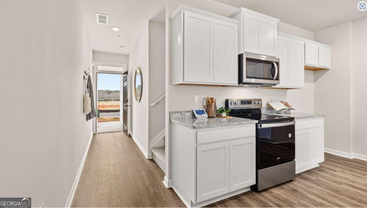 326 Sound Circle Stockbridge - 28