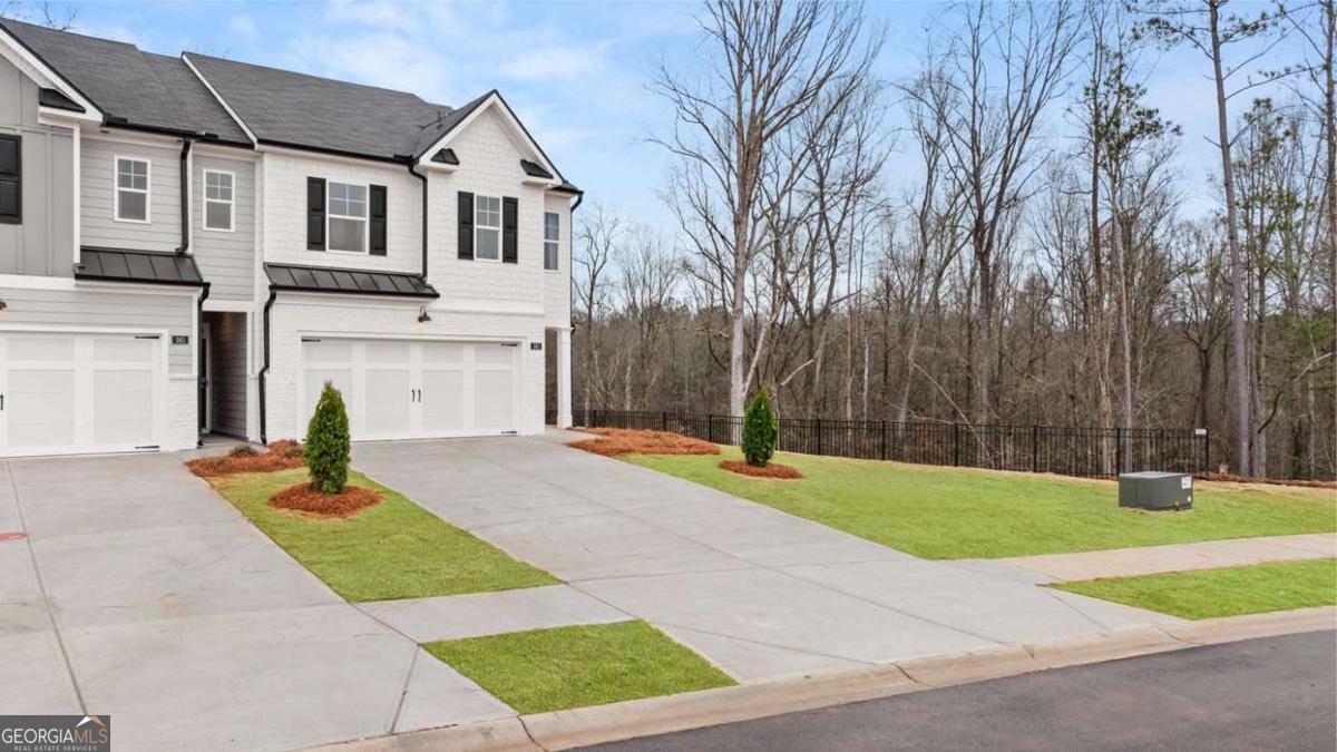 326 Sound Circle Stockbridge - 32