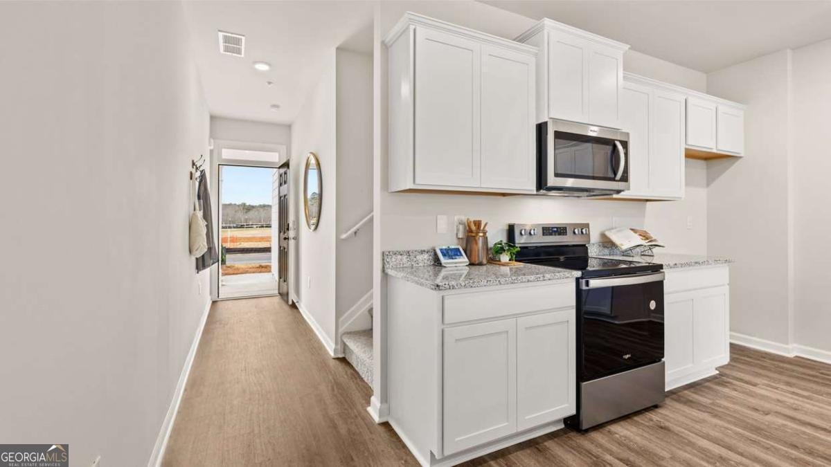 326 Sound Circle Stockbridge - 33