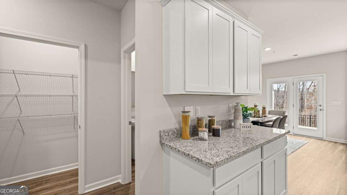 326 Sound Circle Stockbridge - 39