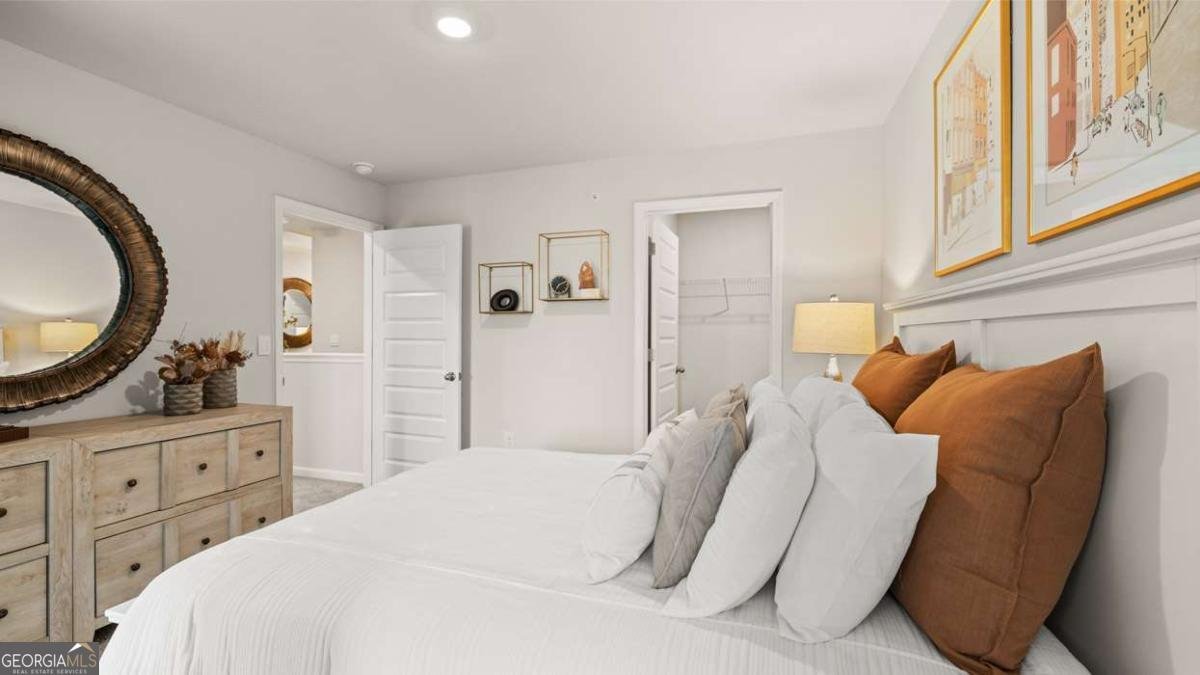 326 Sound Circle Stockbridge - 60