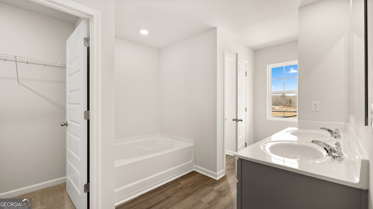 334 Sound Circle Stockbridge - 41