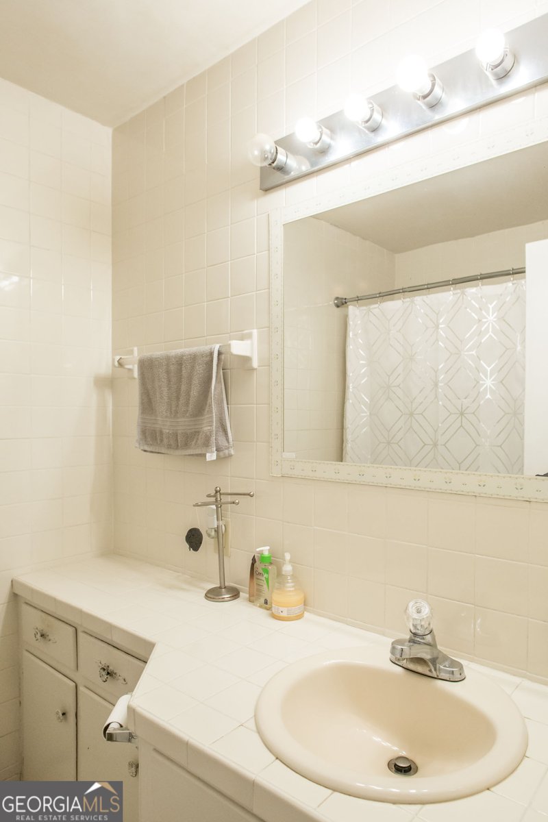 321 Grove Boulevard Kingsland - 24