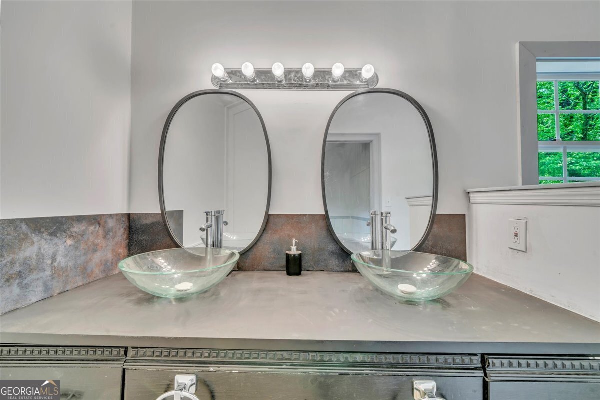 376 Mauldin Road Thomaston - 48