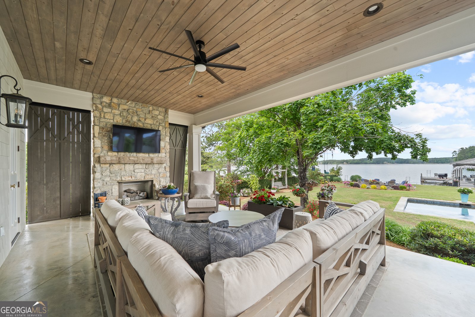 239 Lakeshore Circle Milledgeville - 79