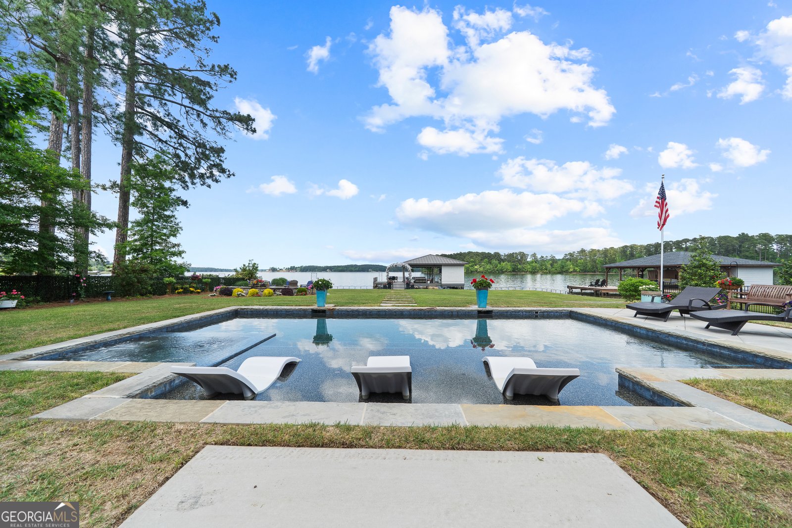 239 Lakeshore Circle Milledgeville - 87