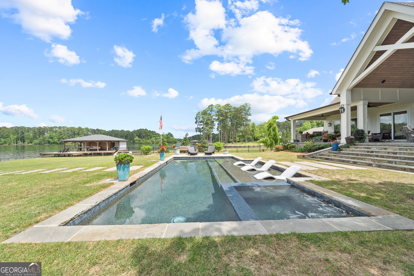 239 Lakeshore Circle Milledgeville - 98