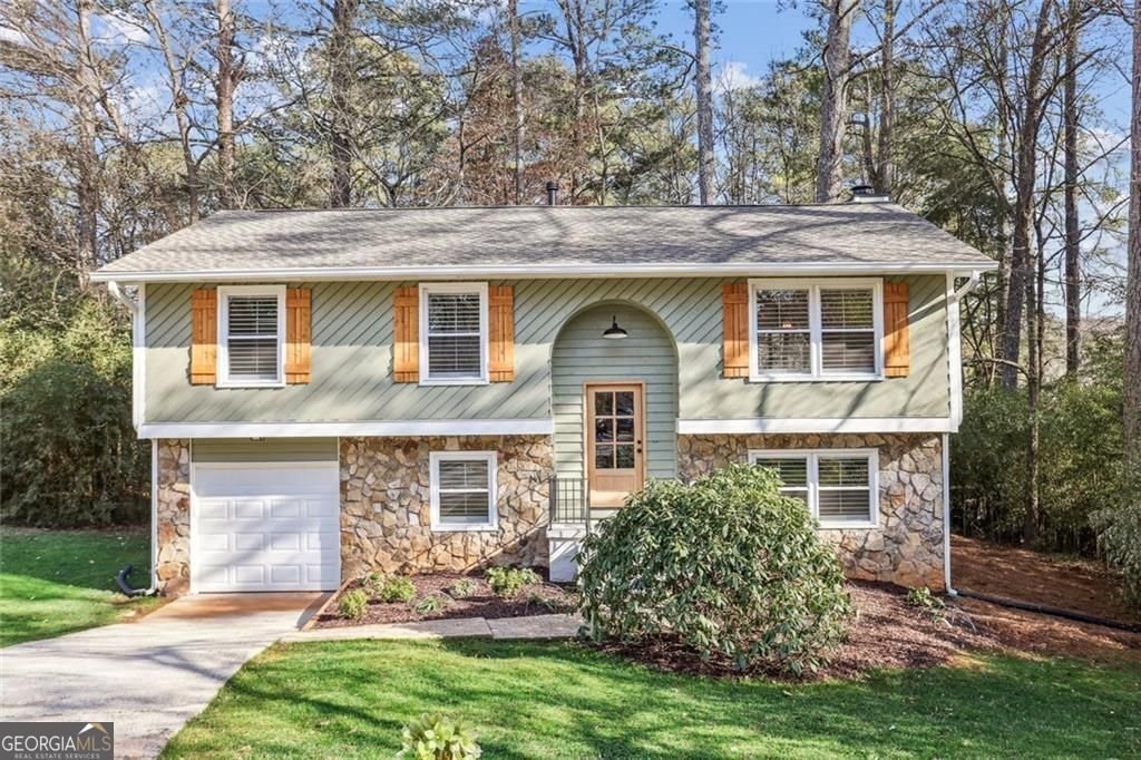 875 Waterbrook Court Roswell - 1