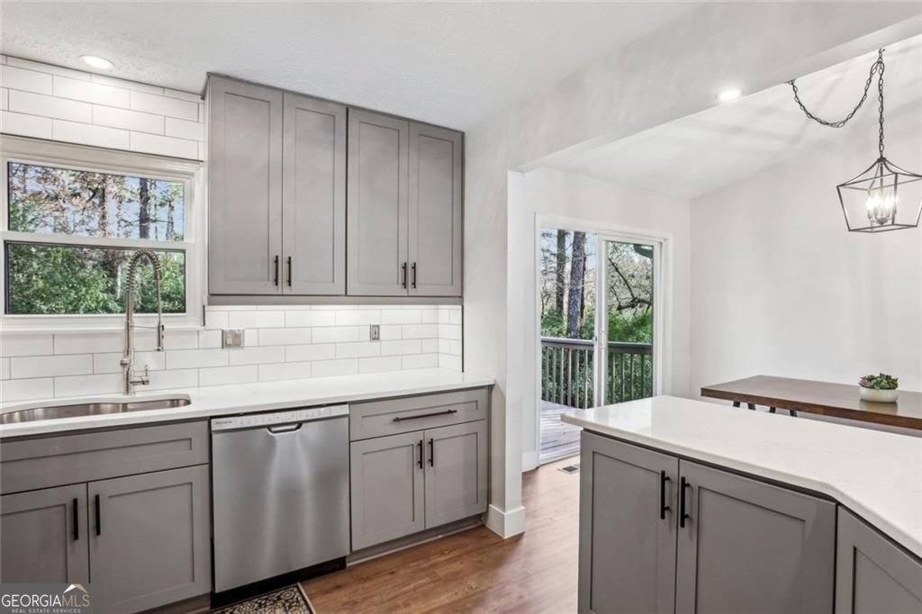 875 Waterbrook Court Roswell - 10