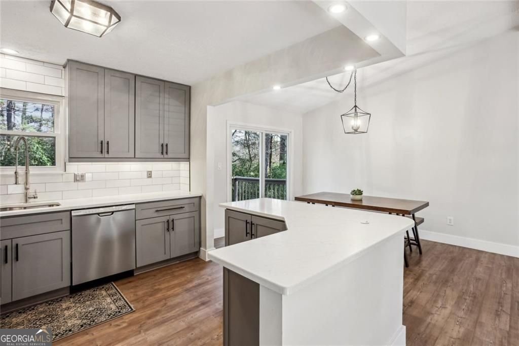 875 Waterbrook Court Roswell - 9