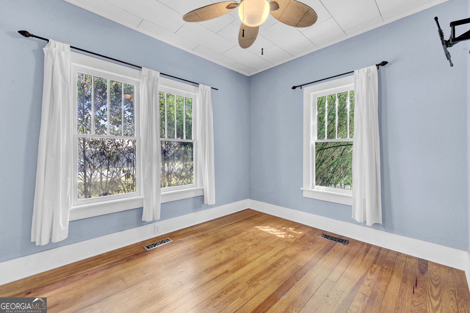 203 5th Street Woodbine - 16