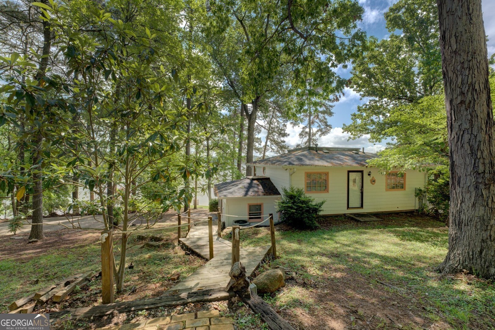 185 Crestview Road Jackson - 32