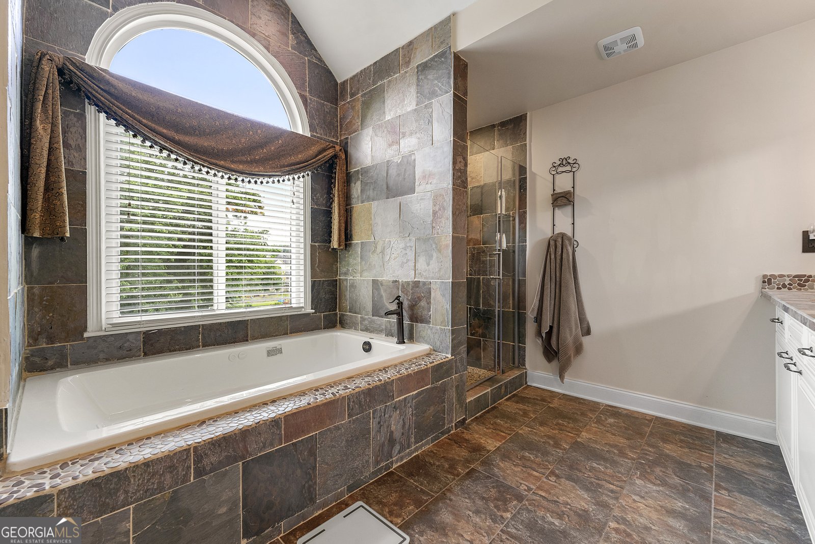 2436 Camden Lake View Acworth - 40
