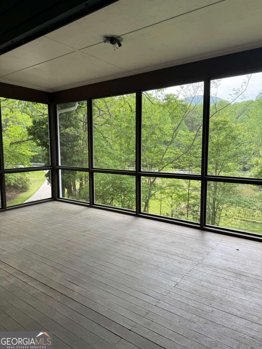 3517 Duncan Bridge Road Cleveland - 42