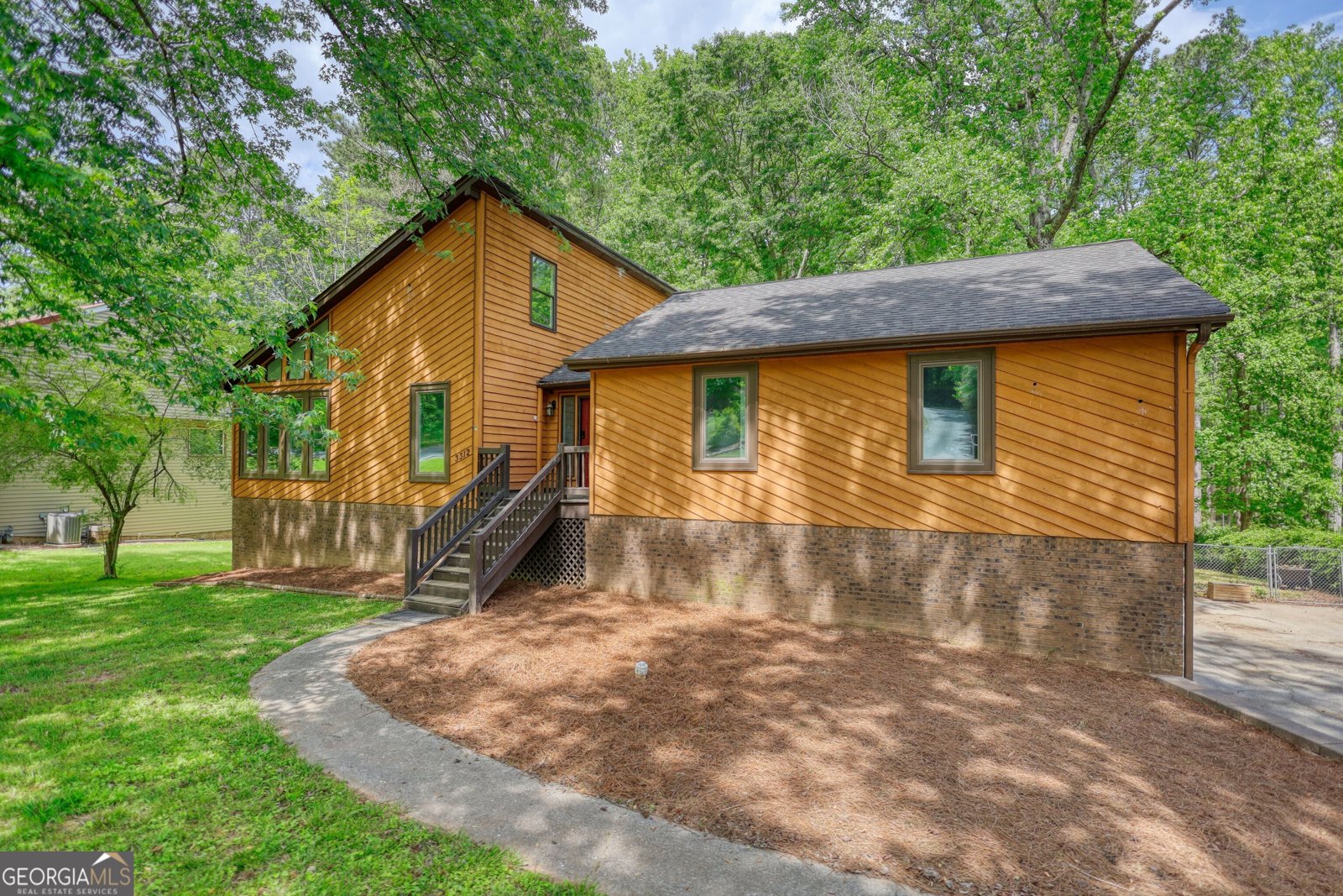 3312 Crossing Drive Snellville - 1