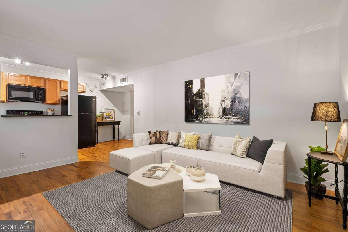798 Saint Charles Avenue Atlanta - 4