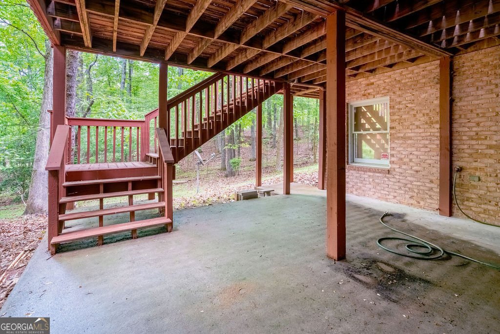 260 Emerald Lake Drive Fayetteville - 35