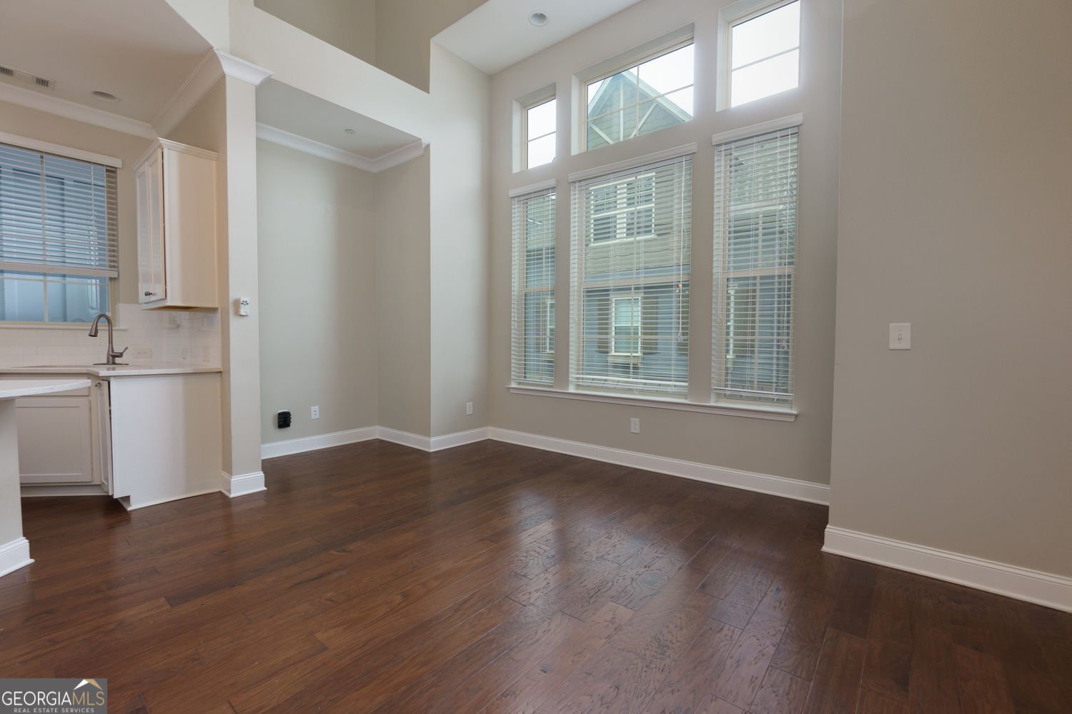 569 Mirrormont Drive Smyrna - 17