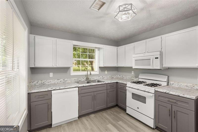 402 Leslie Court McDonough - 6