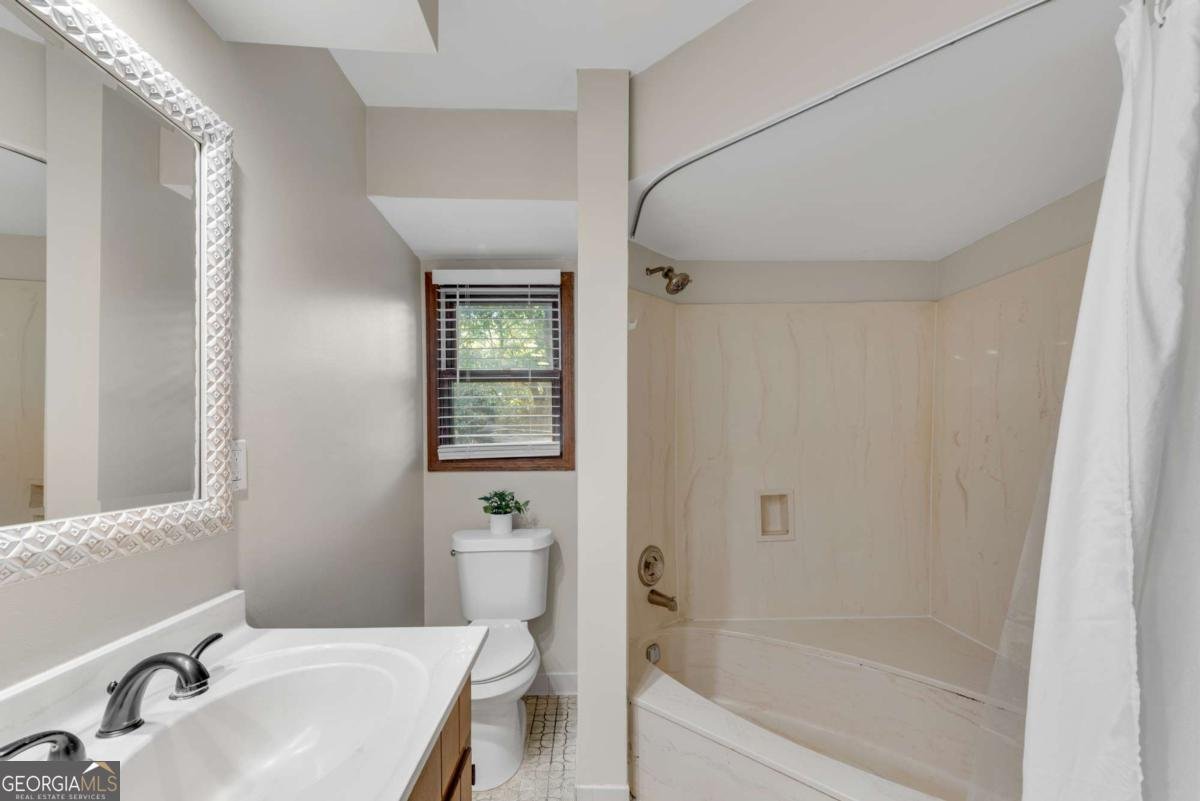 2100 Stone Hollow Court Marietta - 28
