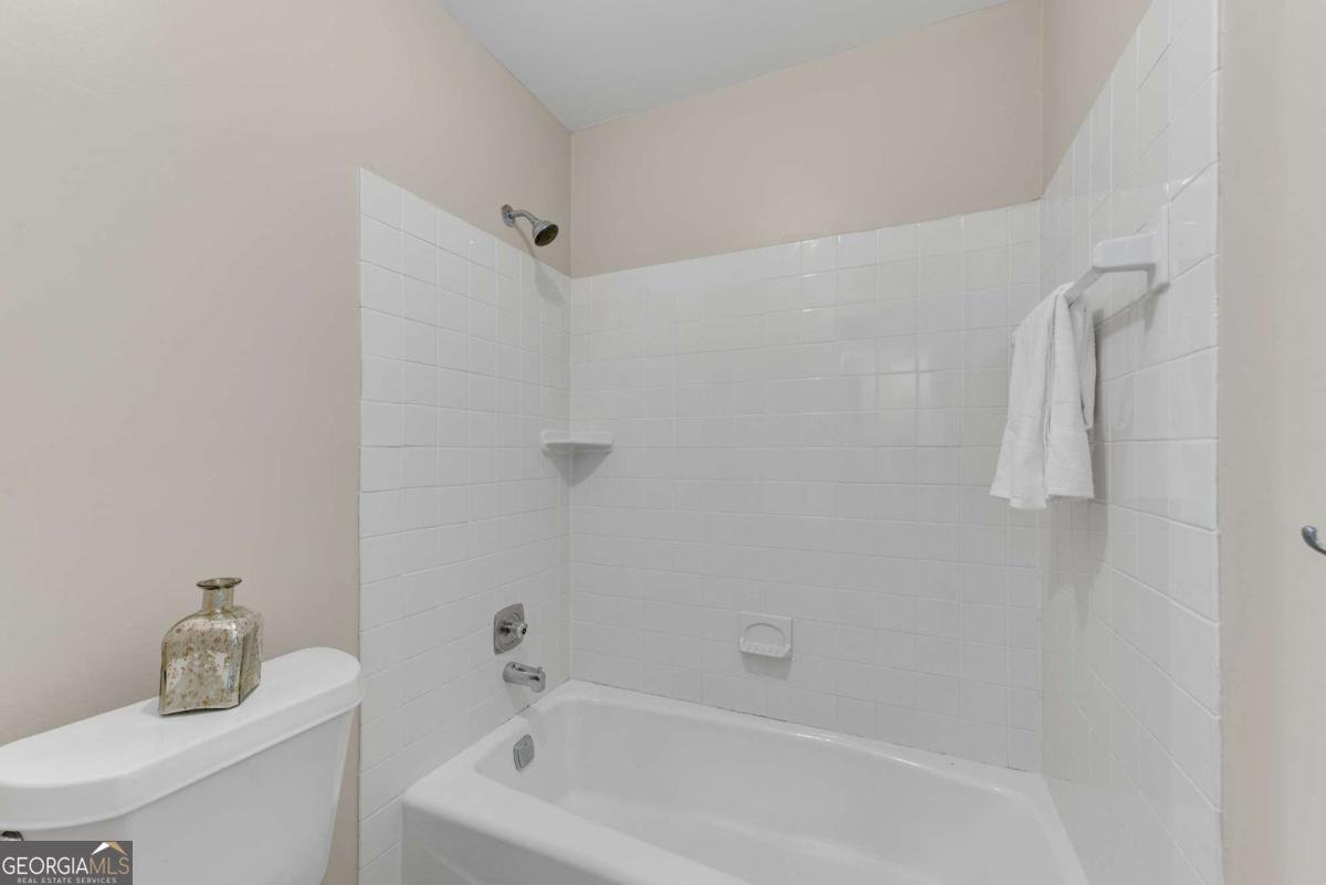 2100 Stone Hollow Court Marietta - 33