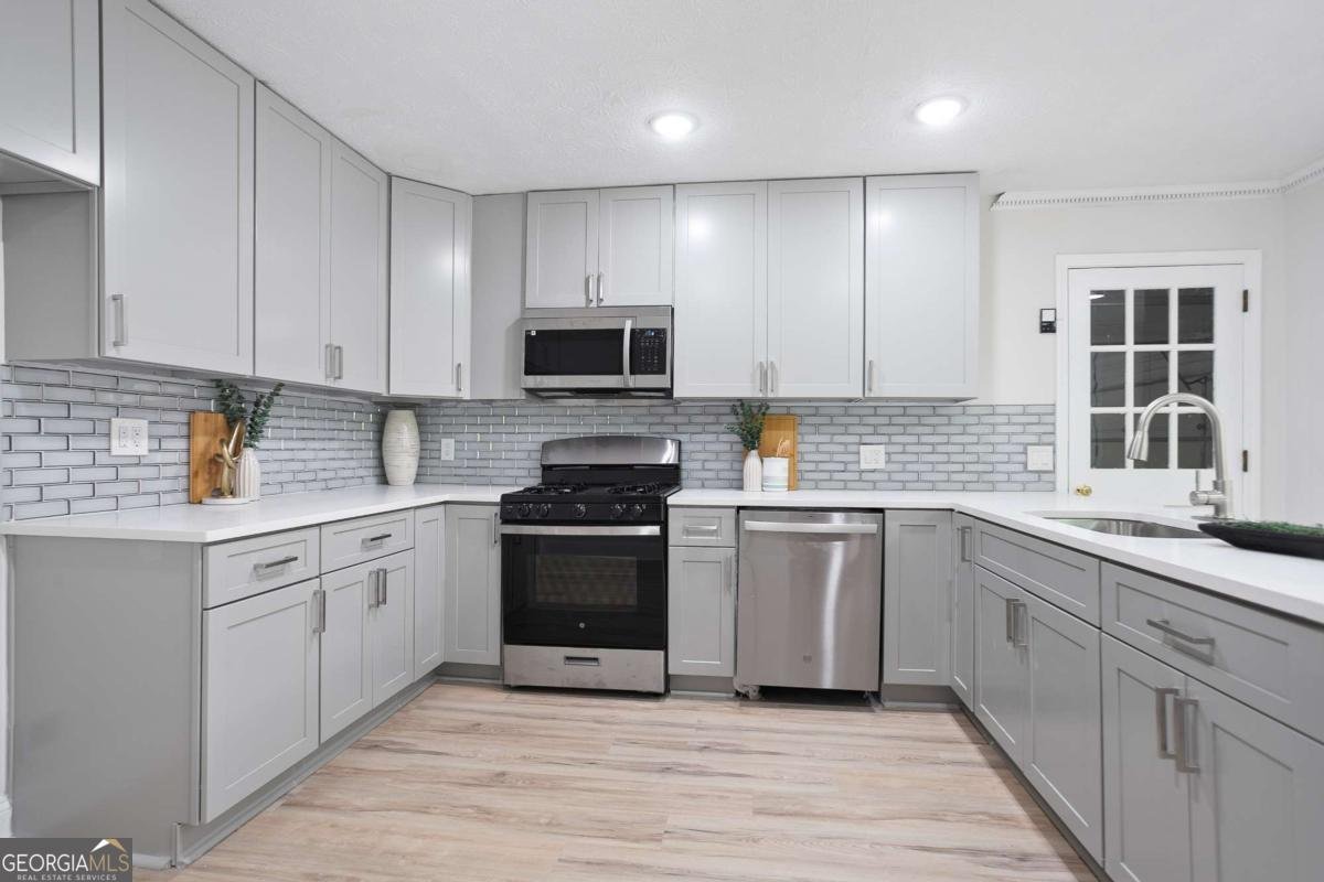 831 SWEET BRIAR Lane Conyers - 10