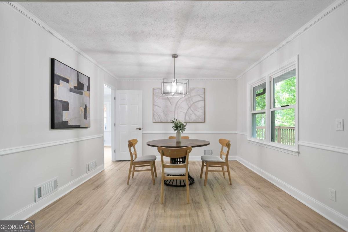 831 SWEET BRIAR Lane Conyers - 4