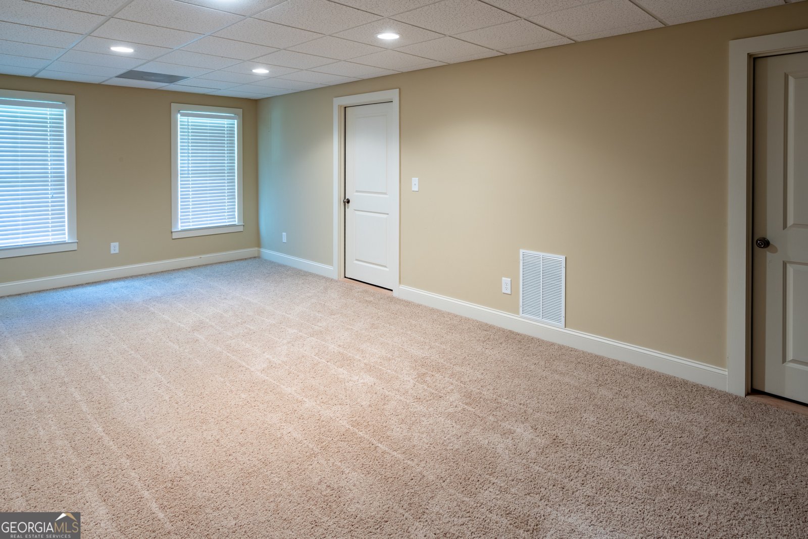 1141 Ivey Brook Drive Bethlehem - 32