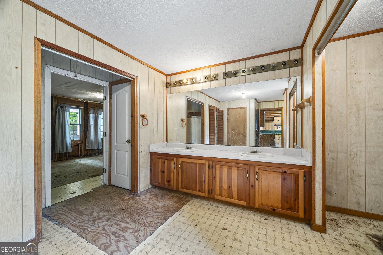 424 Old Indian Trail Road Jefferson - 39