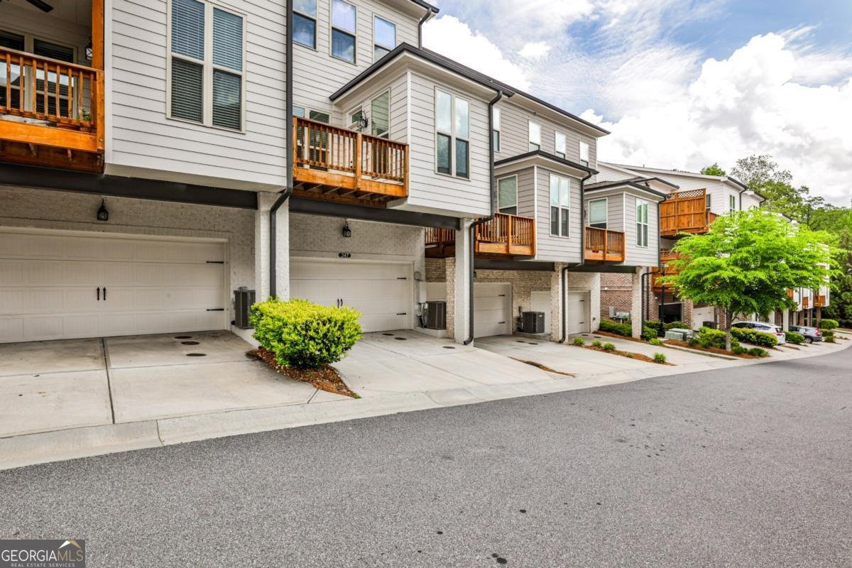 247 Franklin Road Atlanta - 29