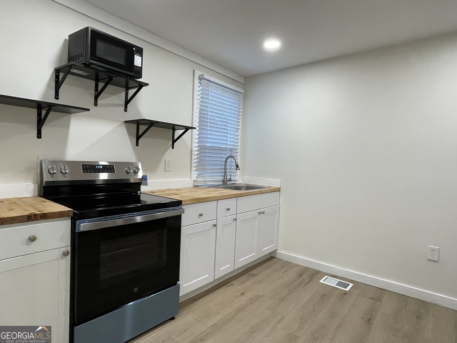130 South Avenue Marietta - 13
