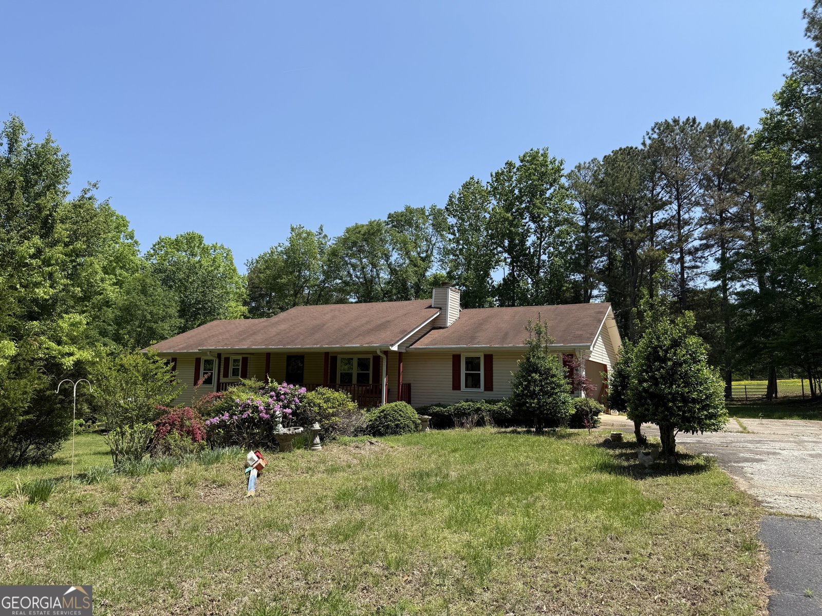 7260 Cox Road Cumming - 1