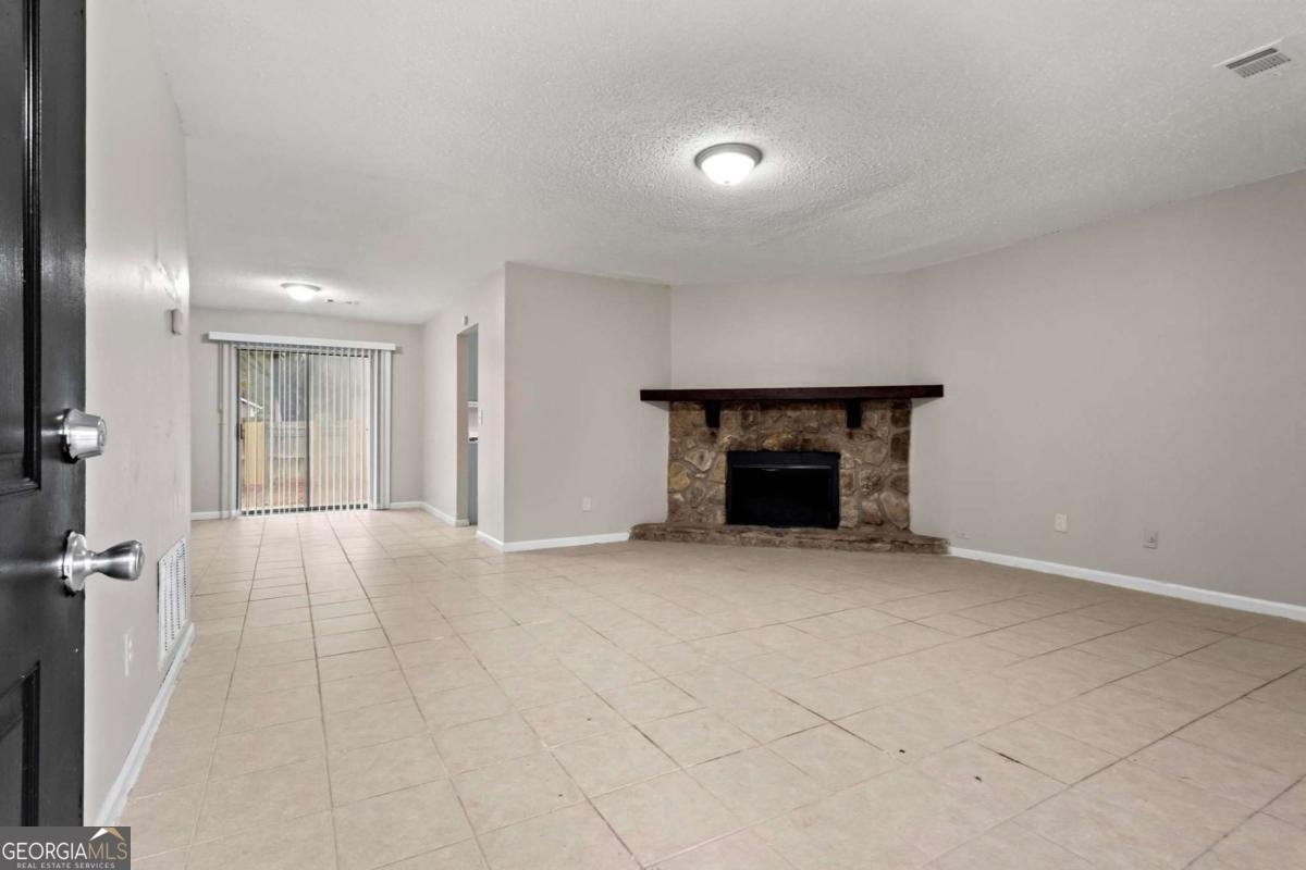 1056 Park West Court Stone Mountain - 4