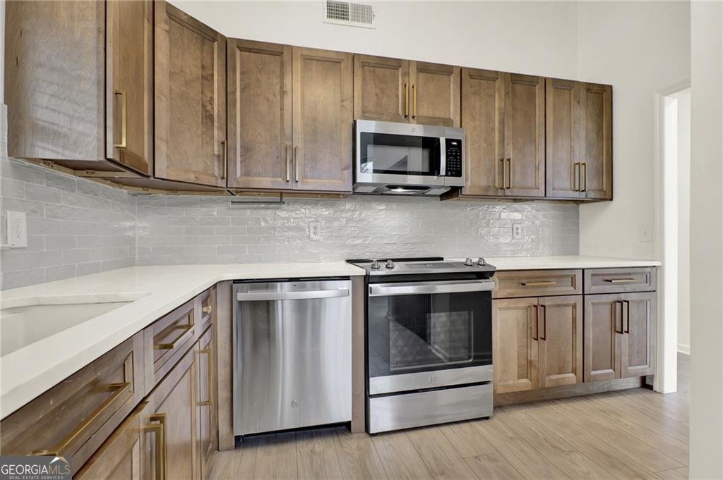 215 Maplewood Drive Calhoun - 12