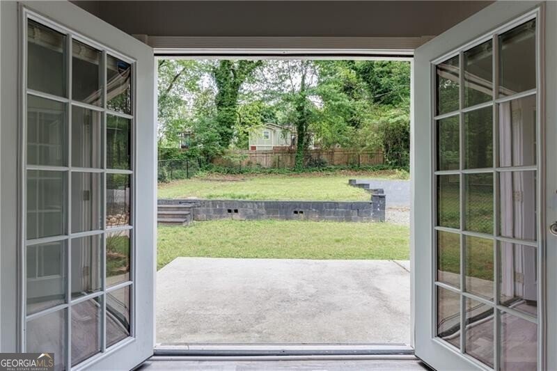 2591 Hood Avenue Atlanta - 12