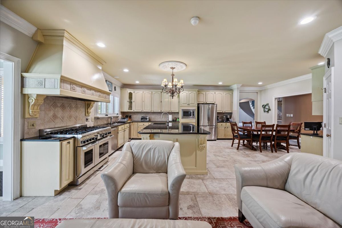 148 Howard Oaks Drive Macon - 24