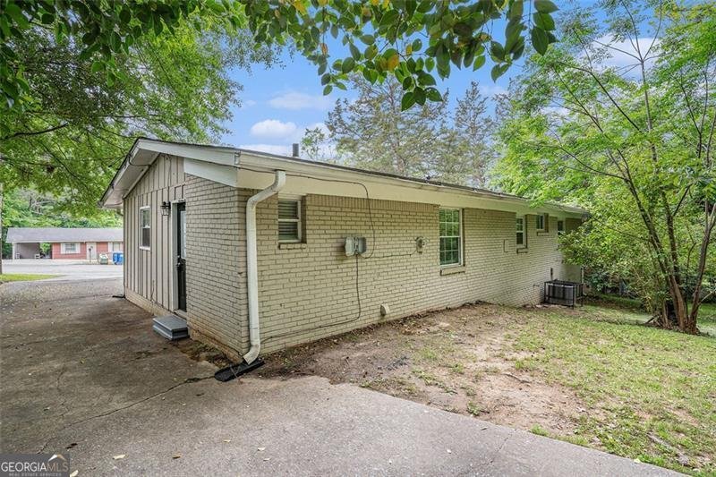 310 OAK Drive Atlanta - 19