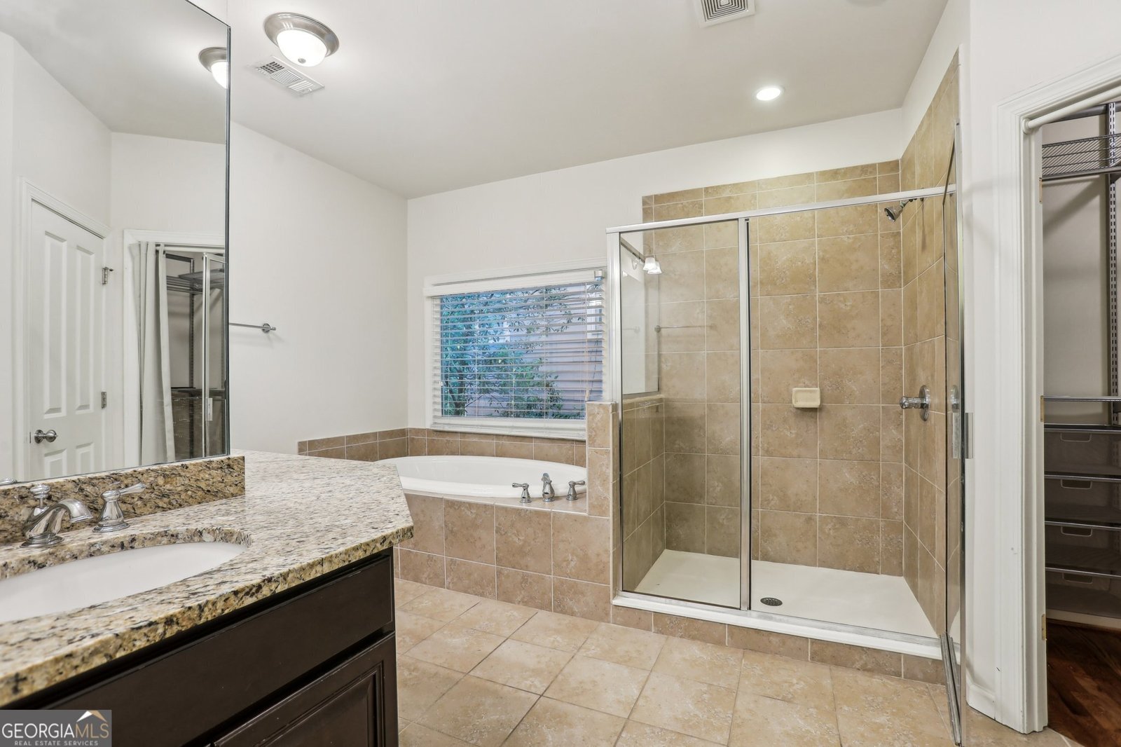 737 St Charles Avenue Atlanta - 27