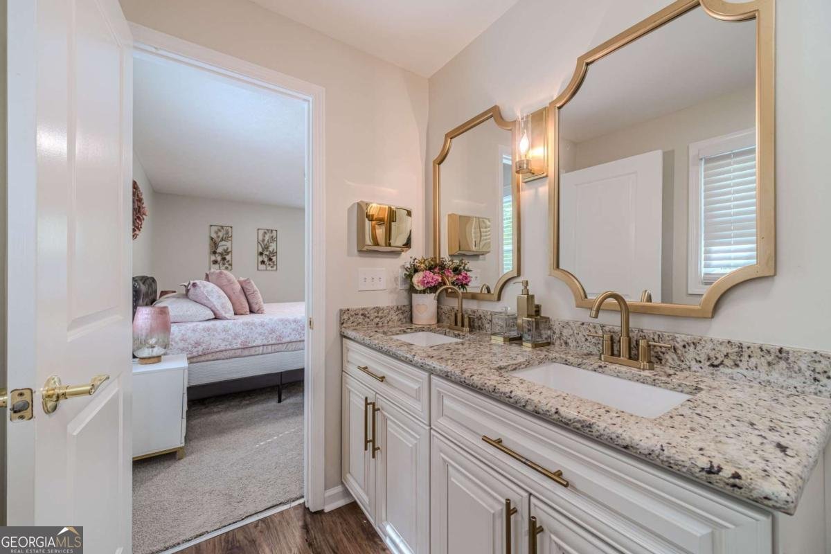 4100 Springlake Circle Buford - 33