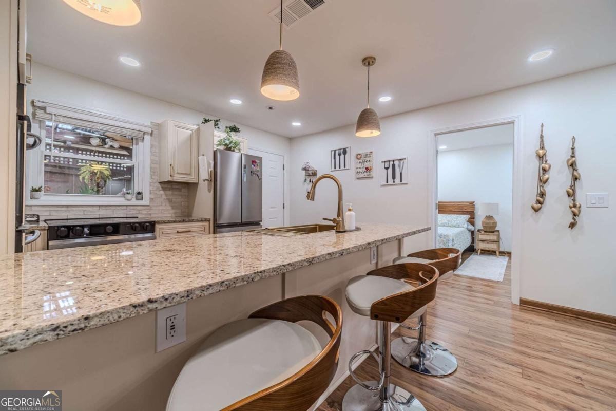 4100 Springlake Circle Buford - 44