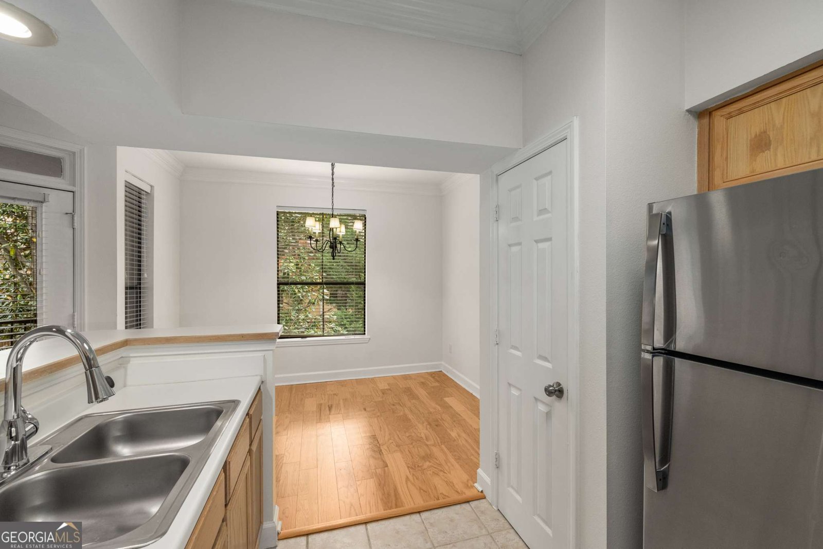 3777 Peachtree Road Atlanta - 12