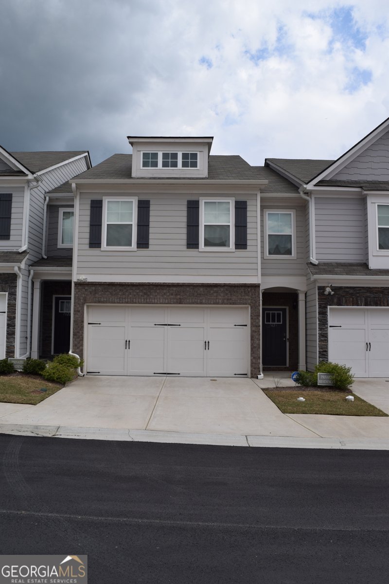 7624 Squire Court Fairburn - 1